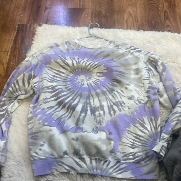 lakers sweatshirt - Picture 2 of 2